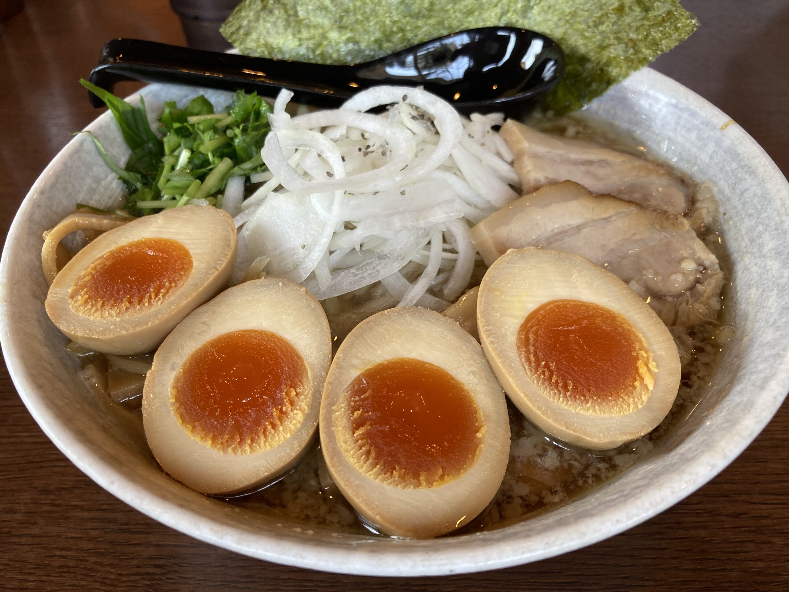 わしわし麺をご堪能下さい シンちゃんラーメン 支那そば無双 山形市久保田 かめちゃんの飲食店応援ブログ